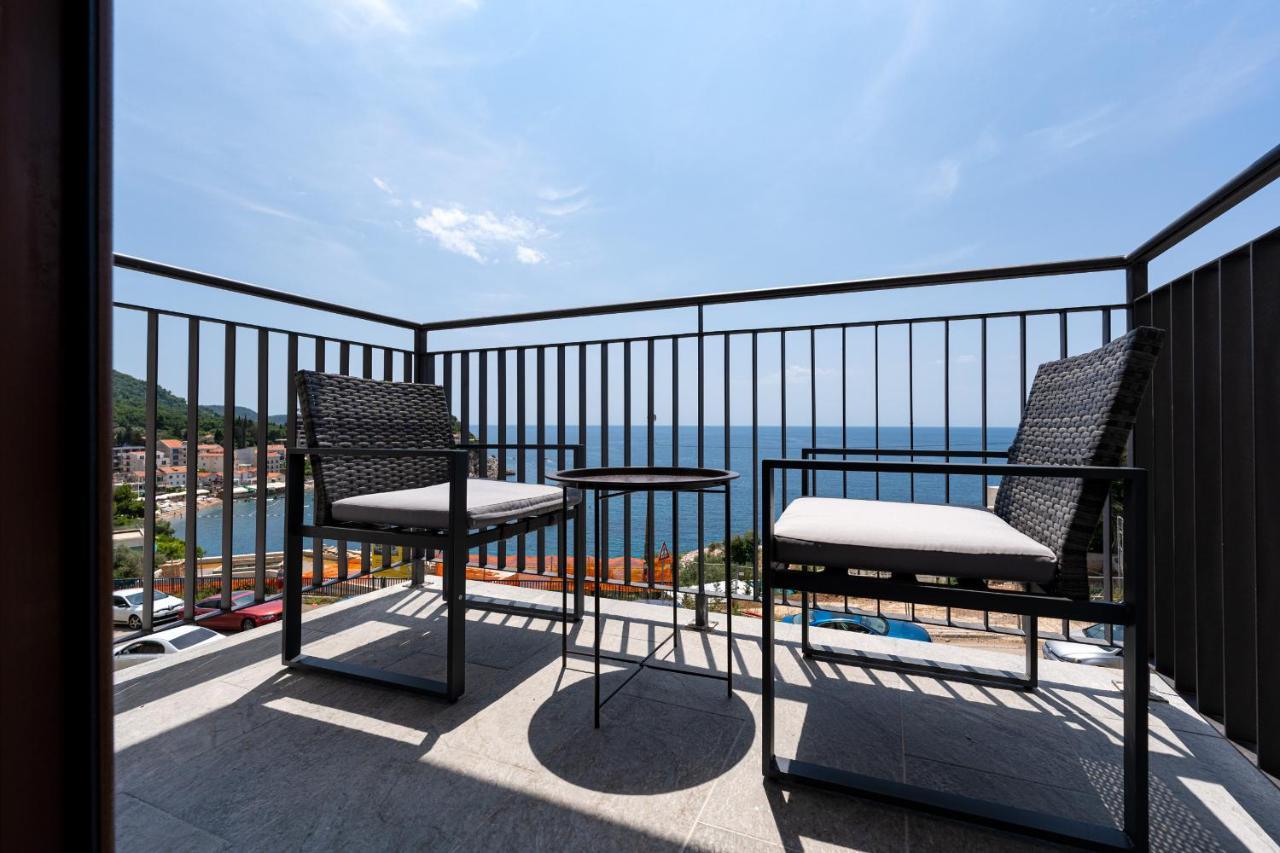 Niki Apartments Przno Sveti Stefan Exterior photo