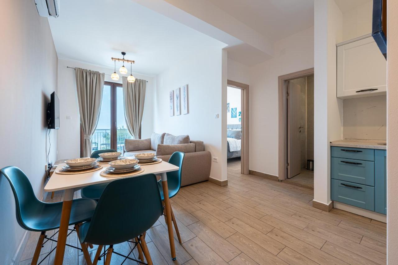 Niki Apartments Przno Sveti Stefan Exterior photo