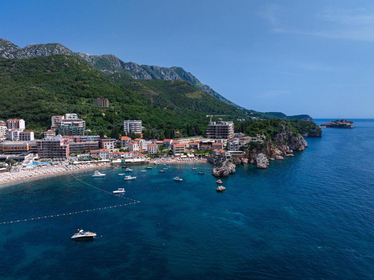 Niki Apartments Przno Sveti Stefan Exterior photo